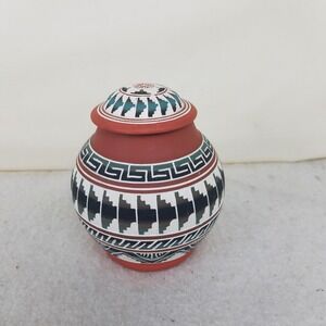 Southwestern Style Pottery Jar with‎ Lid Red Terracotta Native Design